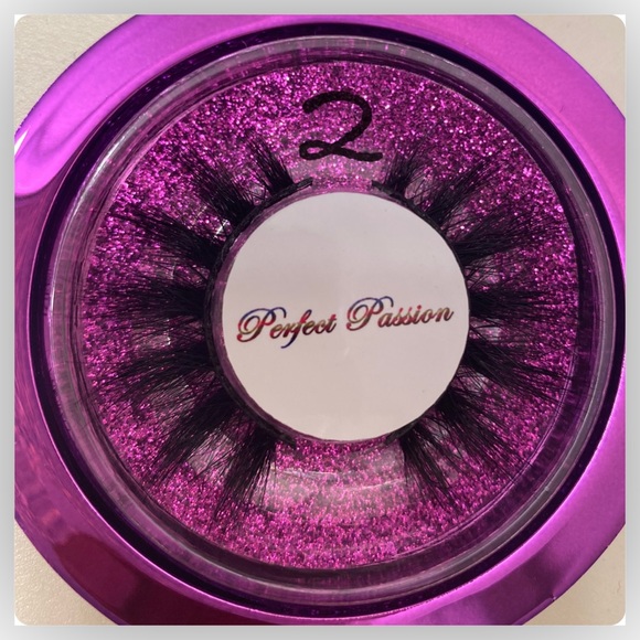 Meet your Posher, Tykyra - Picture 1 of 2